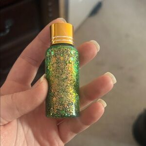 Giveaway: Glittery Green and Gold Bottle